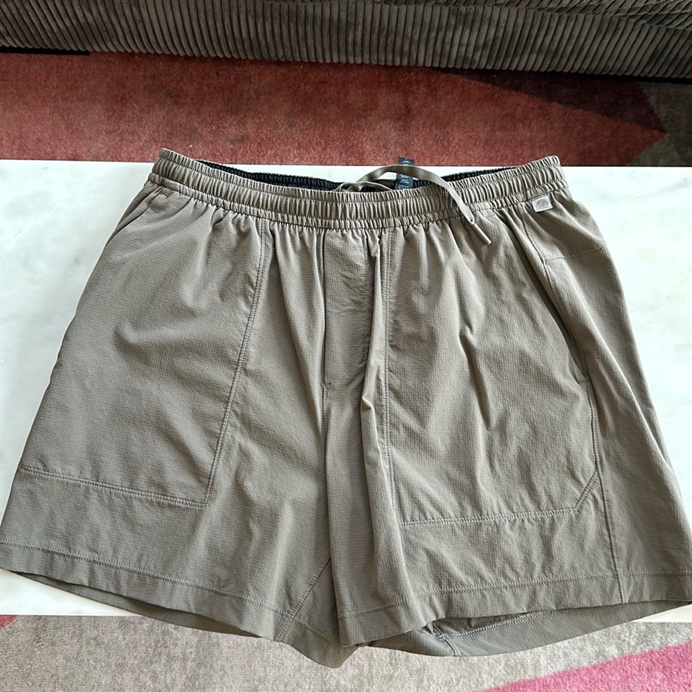 Lululemon Bowline Ripstop shorts (5in)